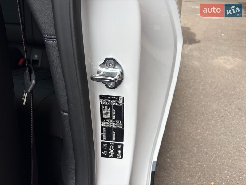 Купе BMW 4 Series 2023 в Киеве фото 19 Купе BMW 4 Series 2023 в Киеве