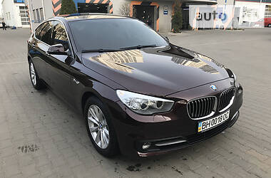 Седан BMW 5 Series GT 2017 в 