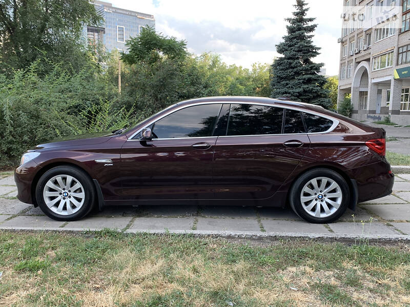 Хетчбек BMW 5 Series GT 2011 в Дніпрі