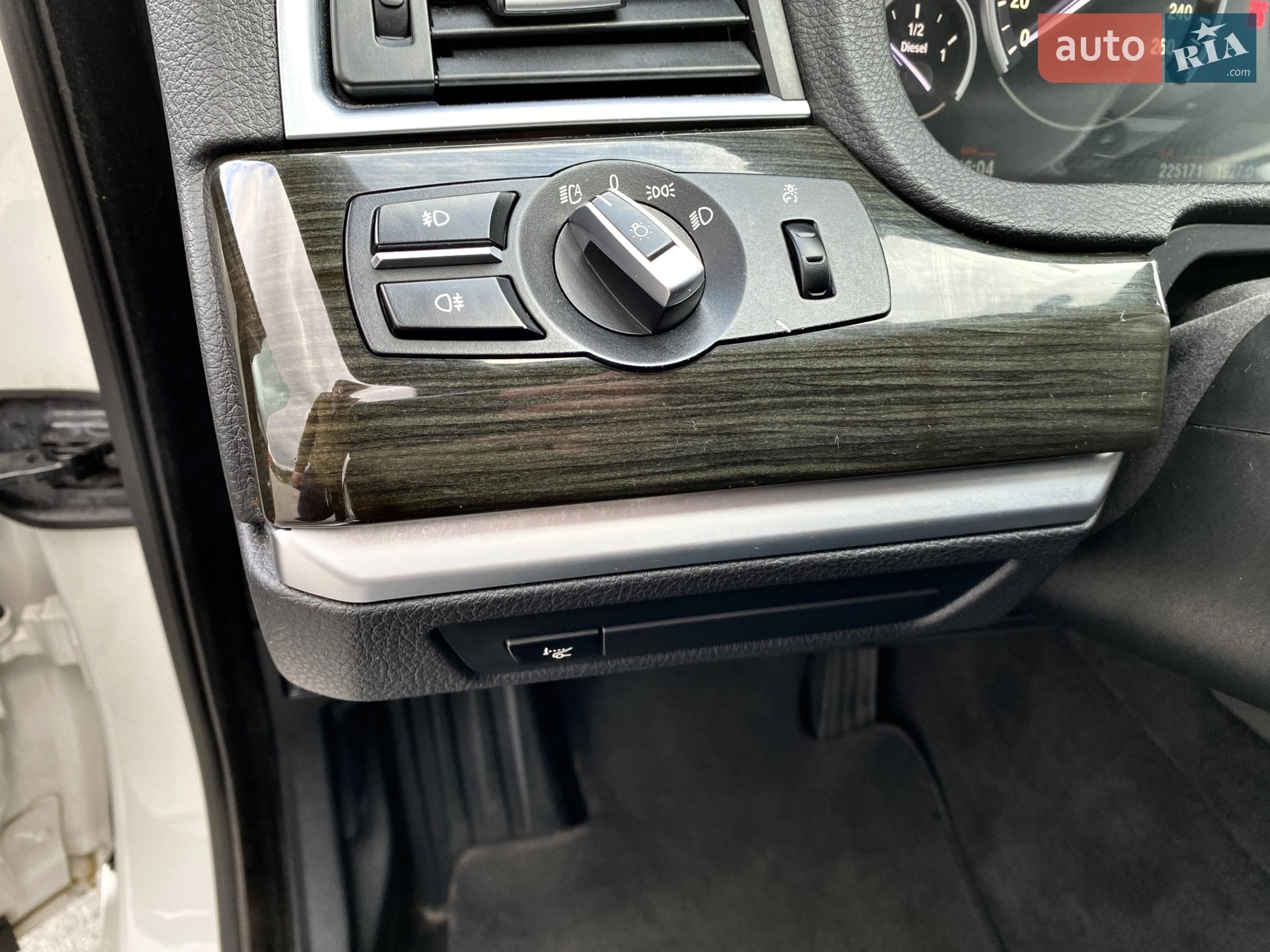 2013 BMW 5er - мініатюра 17