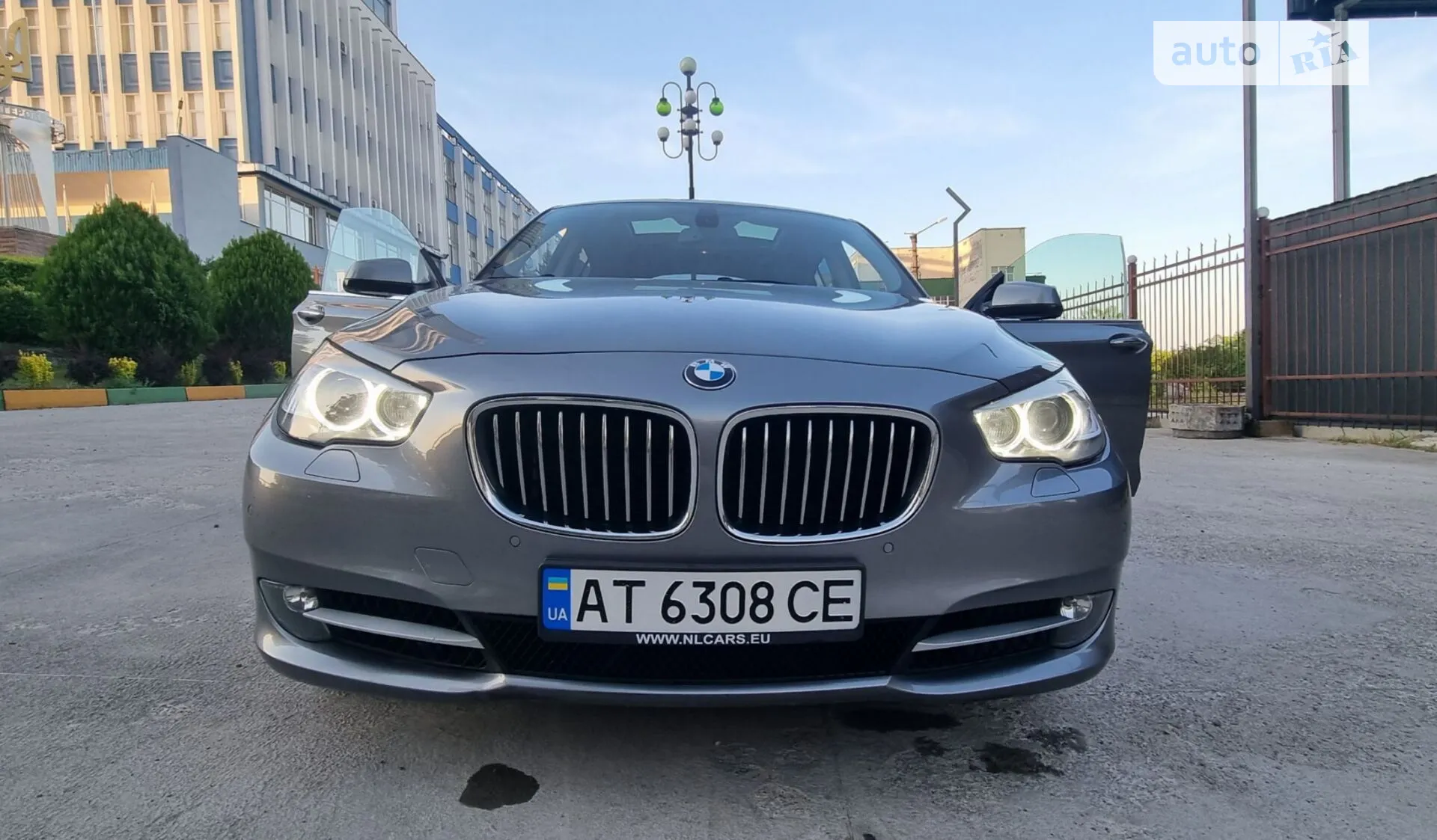 2010 BMW 5er - мініатюра 6
