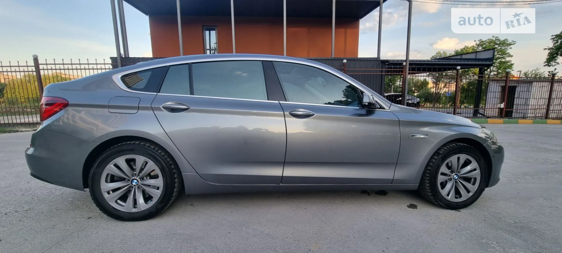 2010 BMW 5er - мініатюра 10