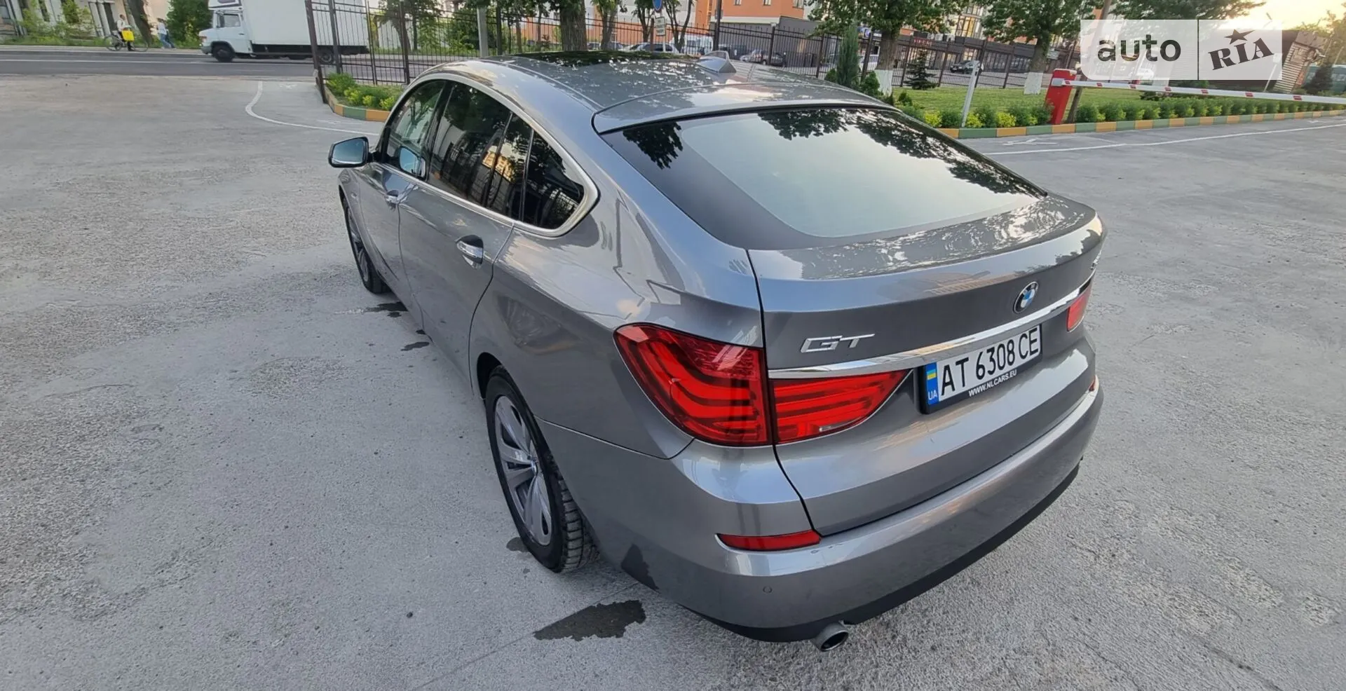 2010 BMW 5er - мініатюра 15