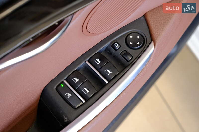 Лифтбек BMW 5 Series GT 2012 в Одессе