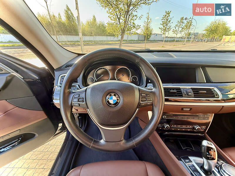 Ліфтбек BMW 5 Series GT 2015 в Києві фото 12 Ліфтбек BMW 5 Series GT 2015 в Києві