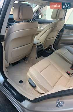 Лифтбек BMW 5 Series GT 2012 в 