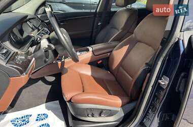 Лифтбек BMW 5 Series GT 2012 в 
