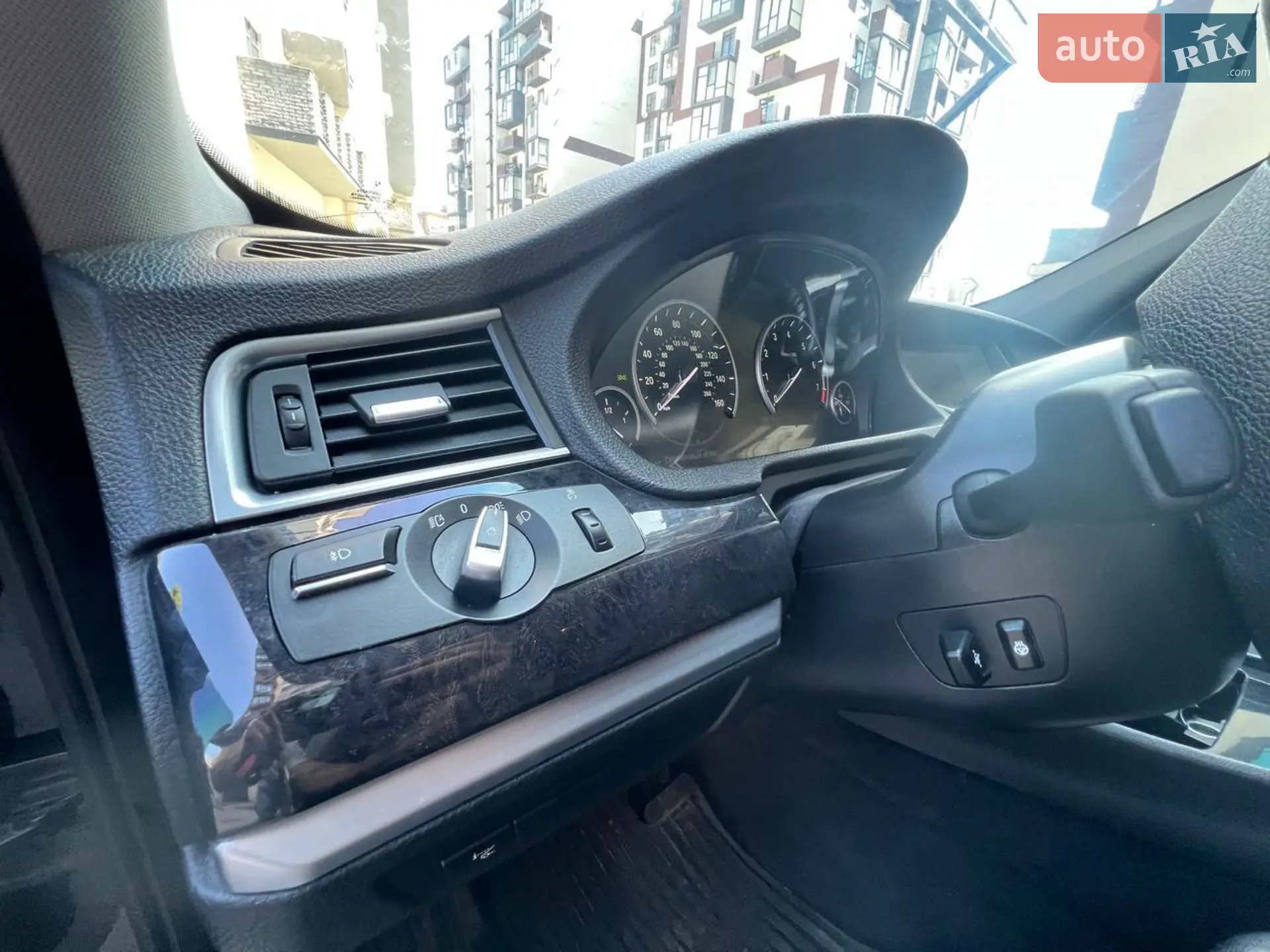 2012 BMW 5er - мініатюра 20