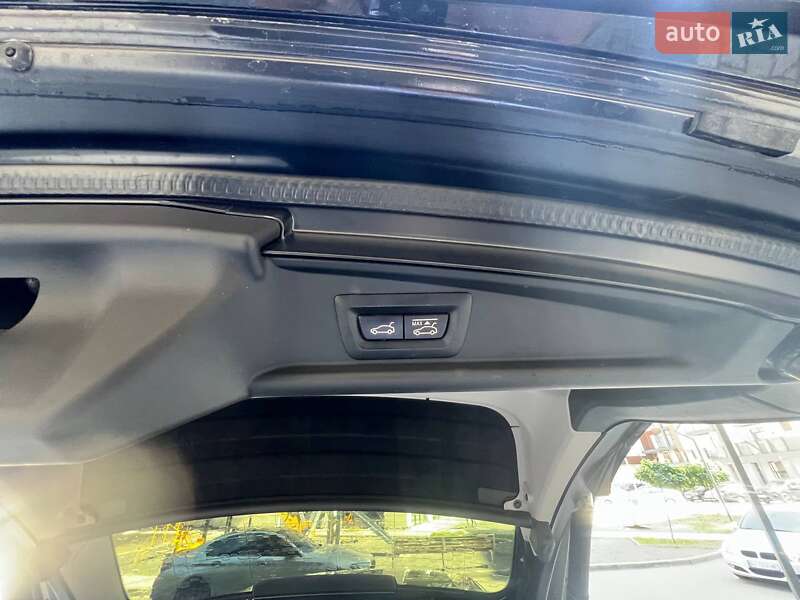 Лифтбек BMW 5 Series GT 2012 в Хмельницком