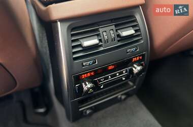 Лифтбек BMW 5 Series GT 2012 в 