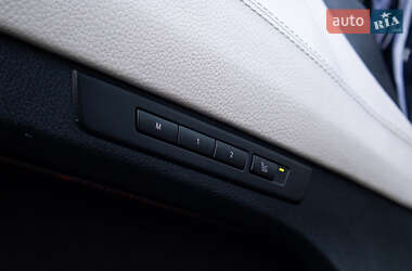 Лифтбек BMW 5 Series GT 2011 в 