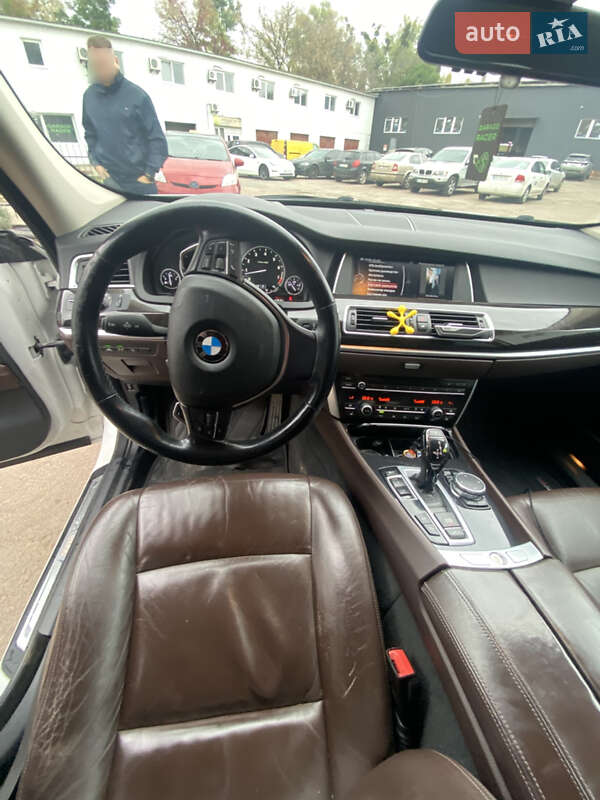 Лифтбек BMW 5 Series GT 2015 в Киеве фото 12 Лифтбек BMW 5 Series GT 2015 в Киеве