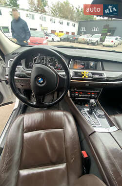 Ліфтбек BMW 5 Series GT 2015 в  фото 12 Ліфтбек BMW 5 Series GT 2015 в