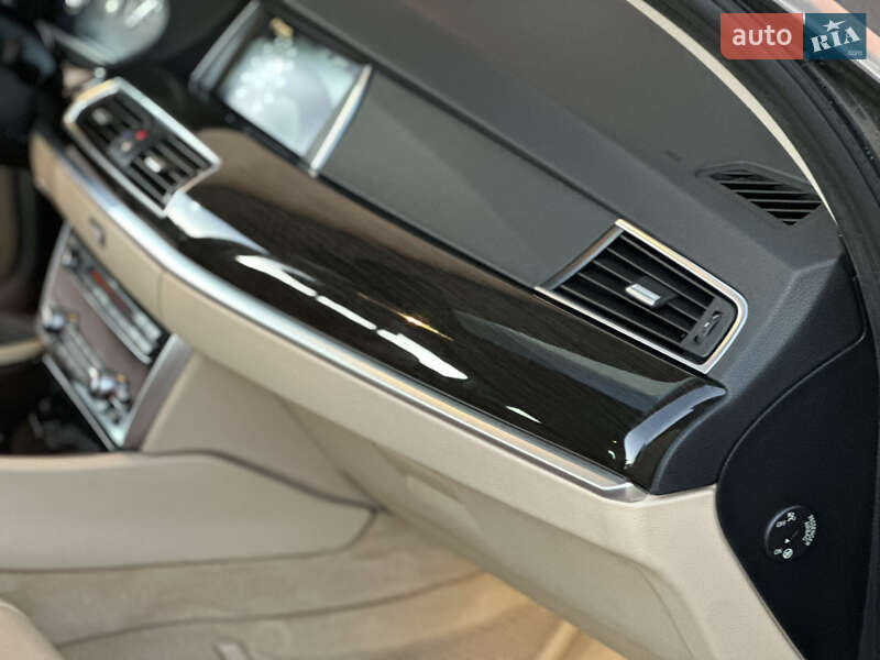 Ліфтбек BMW 5 Series GT 2014 в Одесі