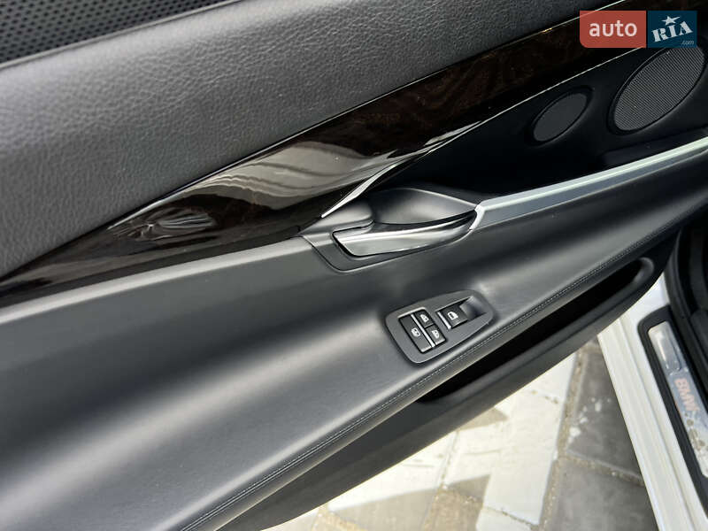 Лифтбек BMW 5 Series GT 2015 в Ровно