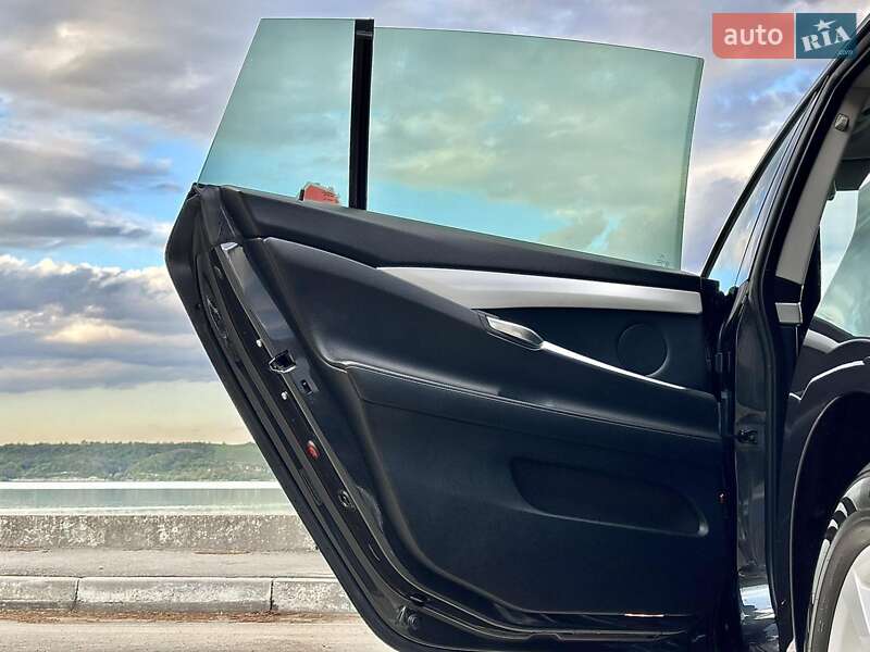 Лифтбек BMW 5 Series GT 2012 в Ивано-Франковске