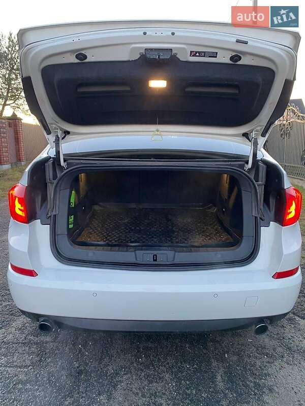 Лифтбек BMW 5 Series GT 2014 в Новояворовске