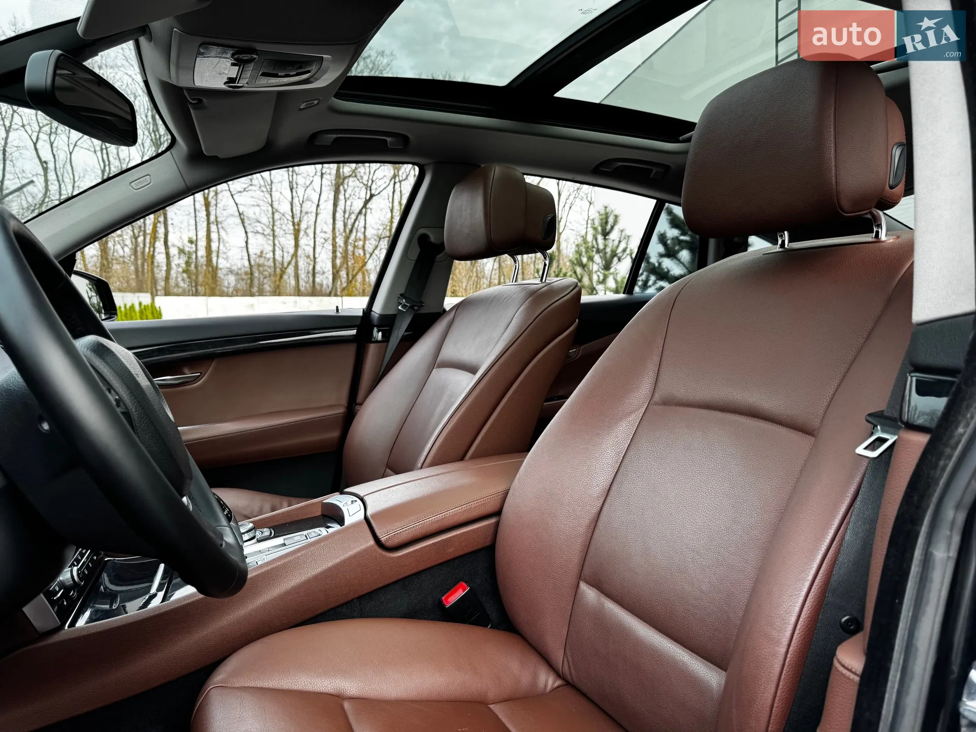 2010 BMW 5er - мініатюра 19
