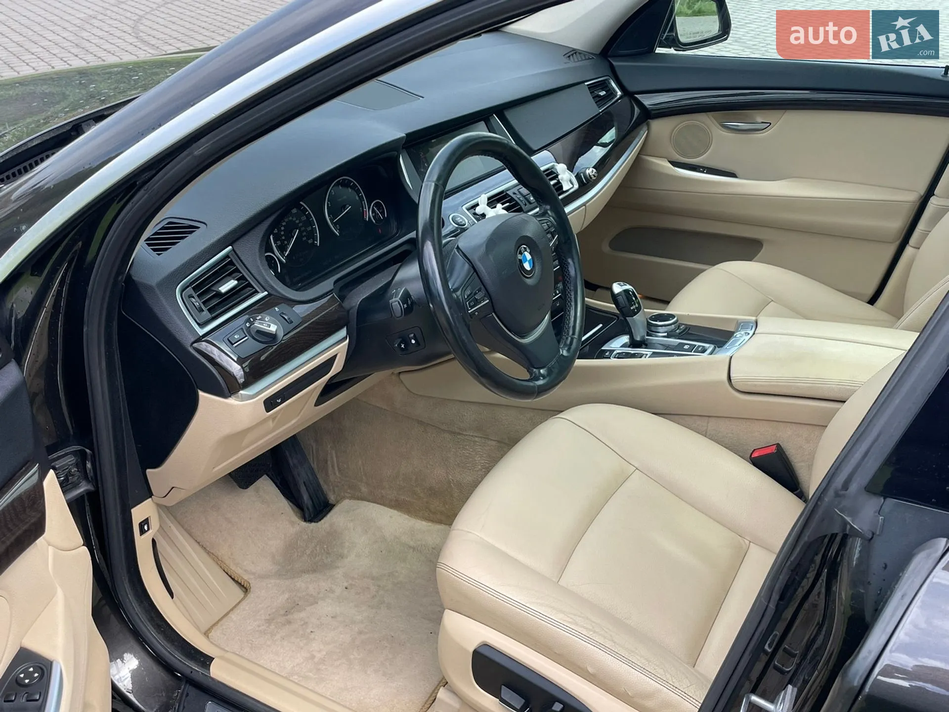 BMW 5 Series GT 2014 VIN WBA5M2C58FD872163 фото оголошення 4 з 10