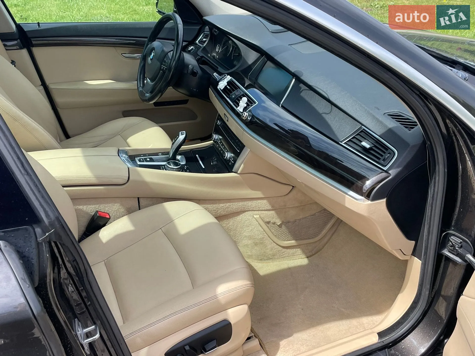 BMW 5 Series GT 2014 VIN WBA5M2C58FD872163 фото оголошення 8 з 10
