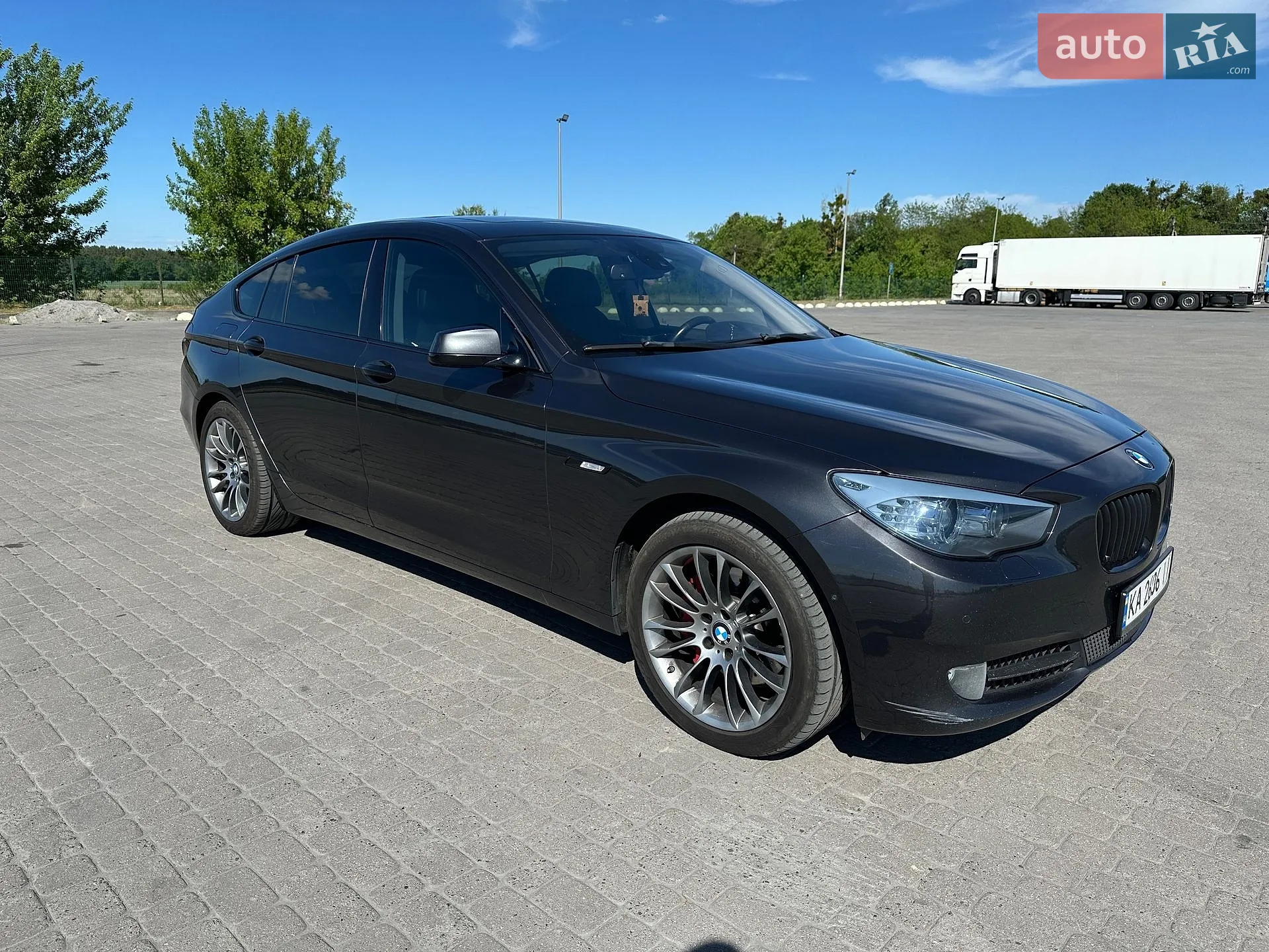 2011 BMW 5er - мініатюра 2