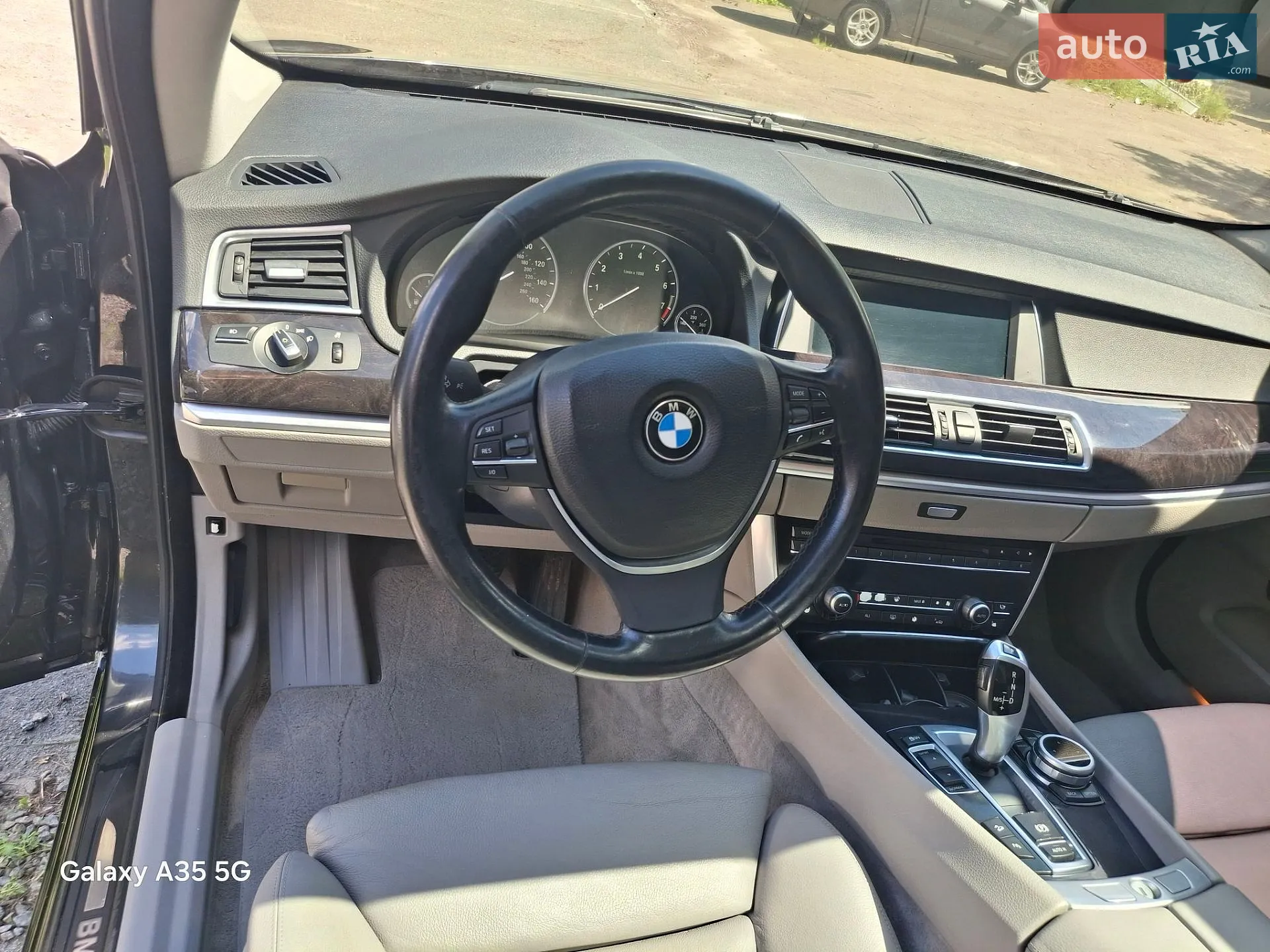 2010 BMW 5er - мініатюра 24