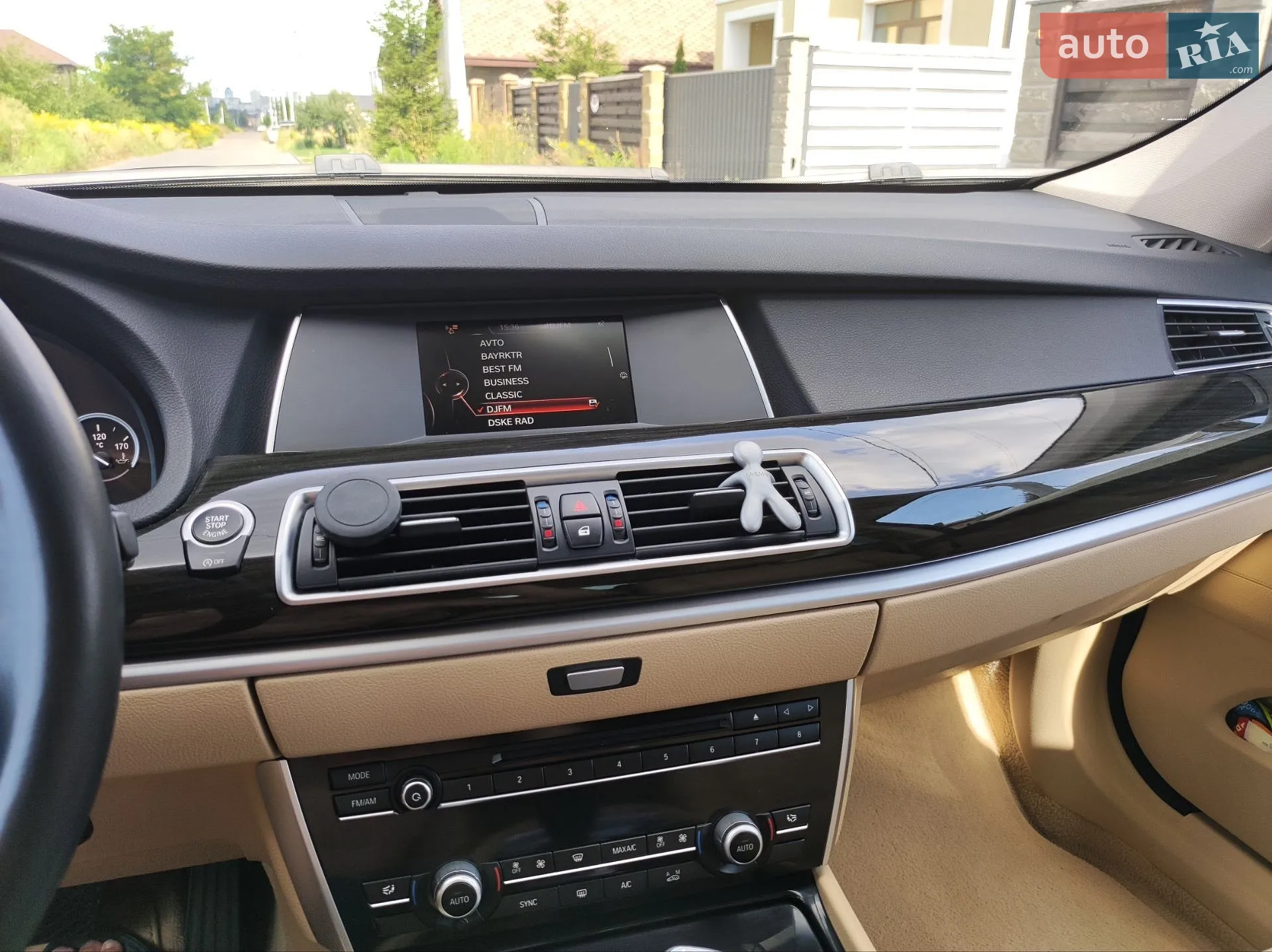 2016 BMW 5er - мініатюра 21