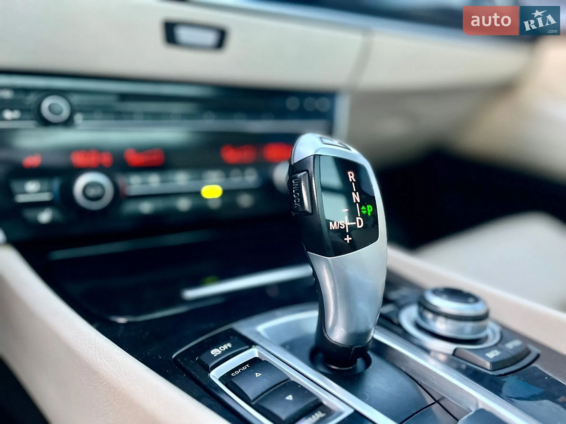 2010 BMW 5er - мініатюра 24