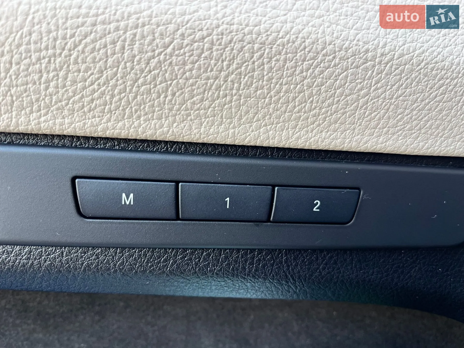 2010 BMW 5er - мініатюра 39