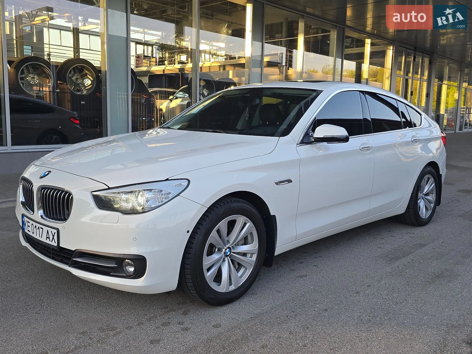 2015 BMW 5er - мініатюра 2