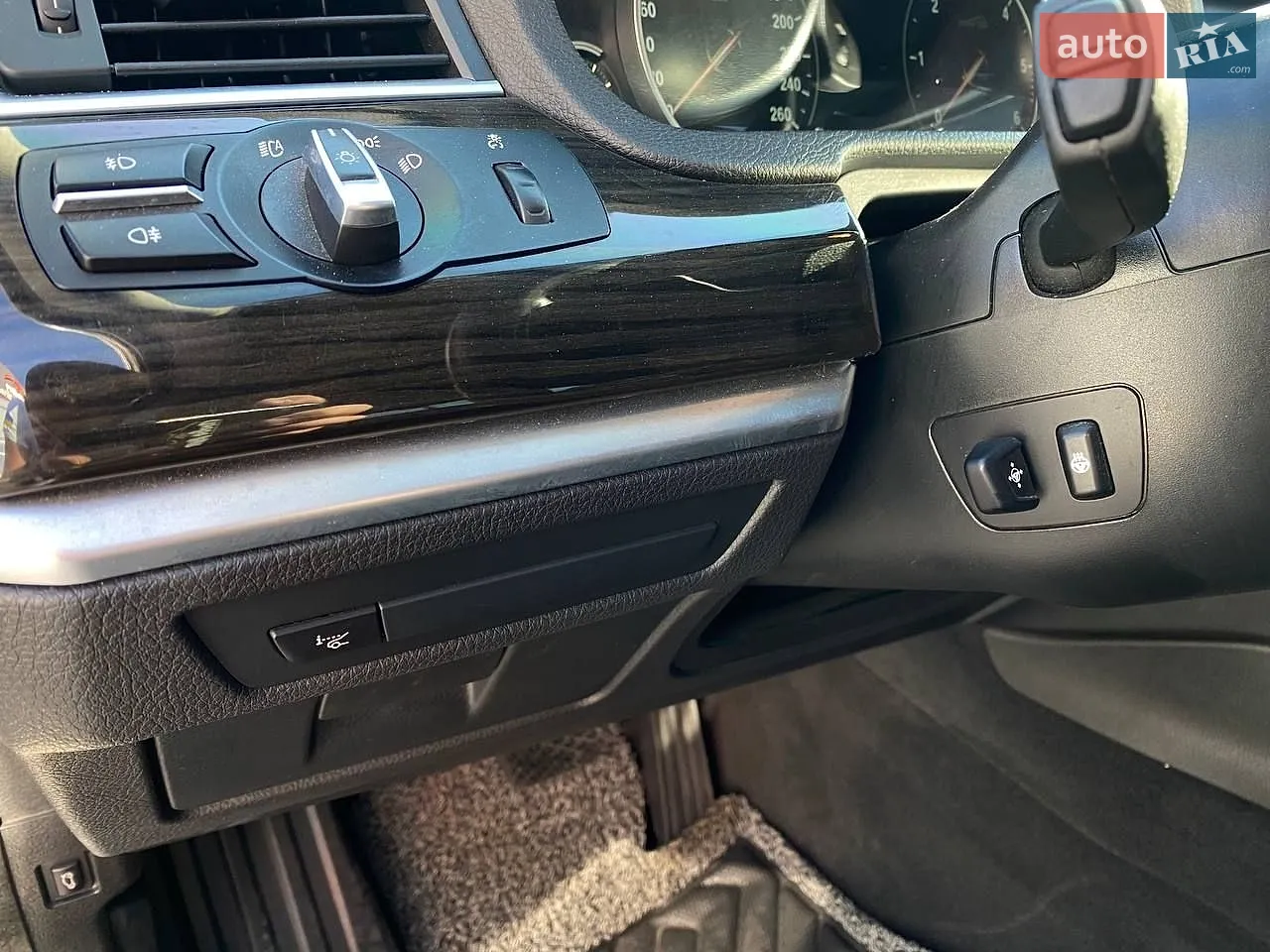 2014 BMW 5er - мініатюра 15