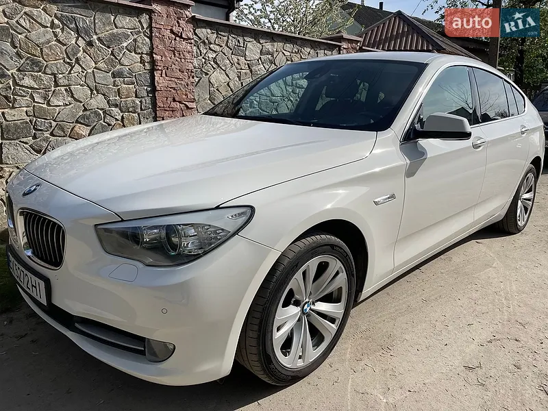 BMW 5 Series GT 2012