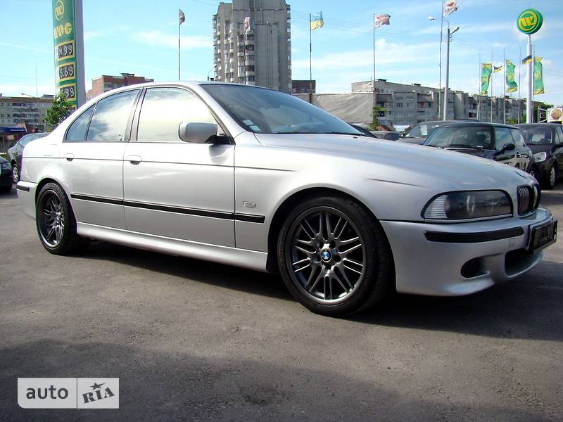 Седан BMW 5 Series 2000 в Львове