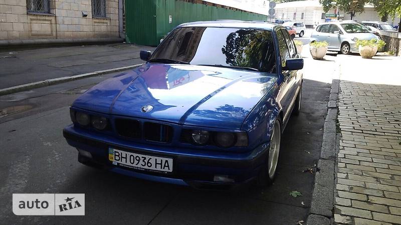 Седан BMW 5 Series 1993 в Киеве