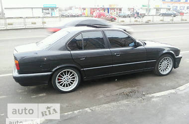 Седан BMW 5 Series 1990 в 