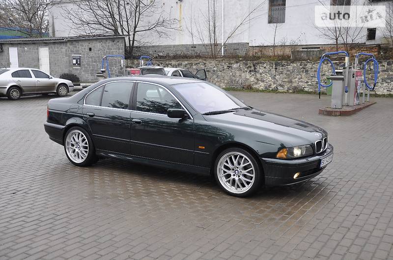Седан BMW 5 Series 2002 в Ровно