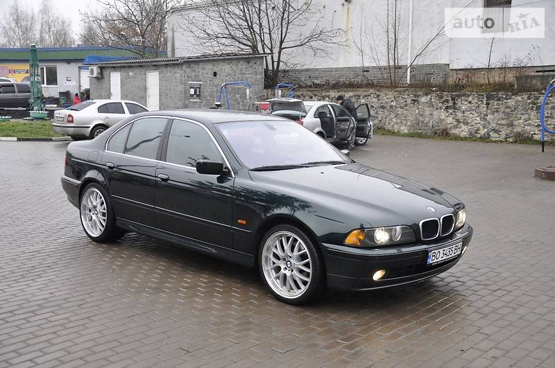 Седан BMW 5 Series 2002 в Ровно