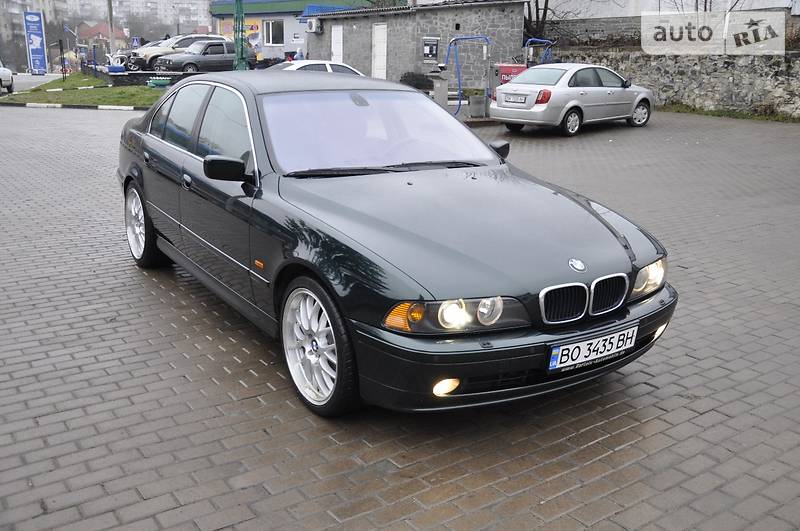 Седан BMW 5 Series 2002 в Ровно