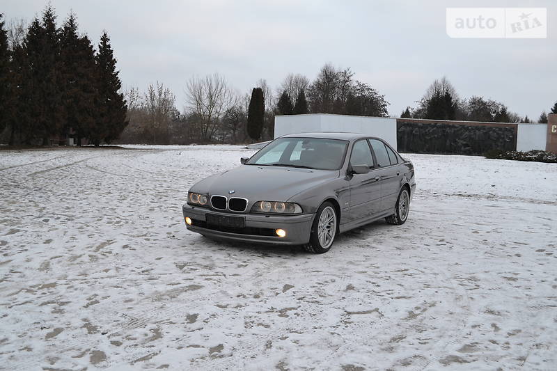 Седан BMW 5 Series 2003 в Ровно
