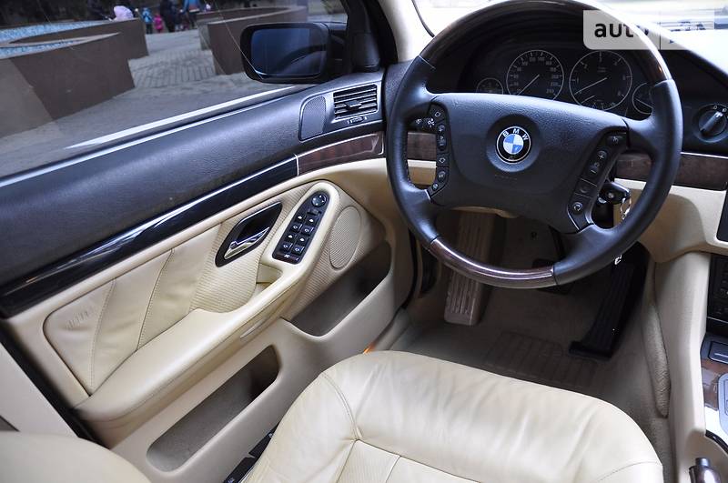 Седан BMW 5 Series 2003 в Ровно