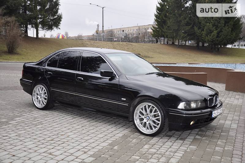 Седан BMW 5 Series 2003 в Ровно