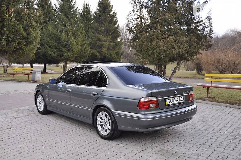 Седан BMW 5 Series 2003 в Ровно