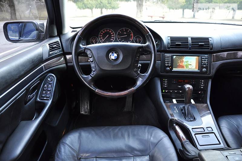 Седан BMW 5 Series 2003 в Ровно