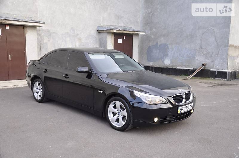 Седан BMW 5 Series 2004 в Ровно