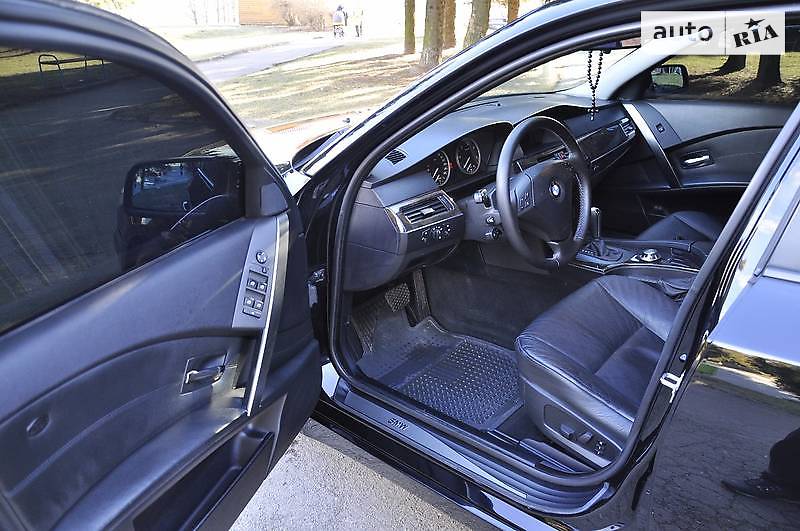 Седан BMW 5 Series 2004 в Ровно