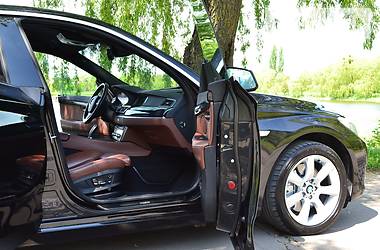 Седан BMW 5 Series 2011 в 