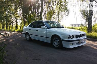 Седан BMW 5 Series 1991 в Лебедине
