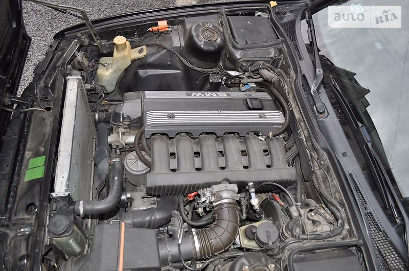 Седан BMW 5 Series 1993 в Киеве