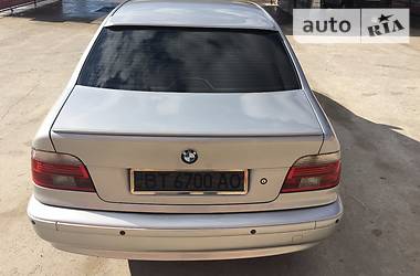 Седан BMW 5 Series 2000 в Новой Каховке