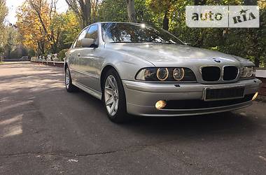 Седан BMW 5 Series 2000 в Новой Каховке